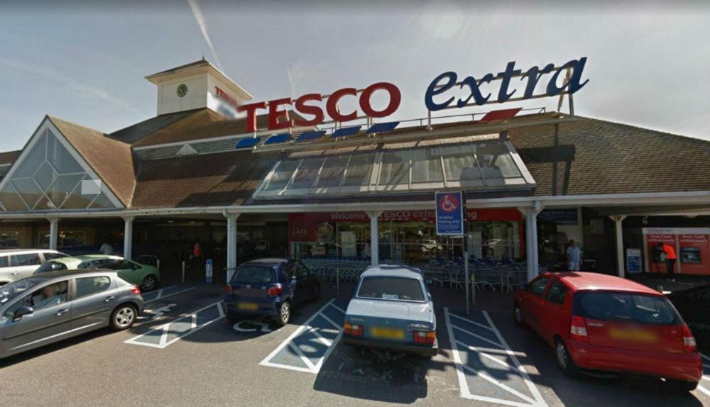 Ritzs Place Northolt  Exterior photo